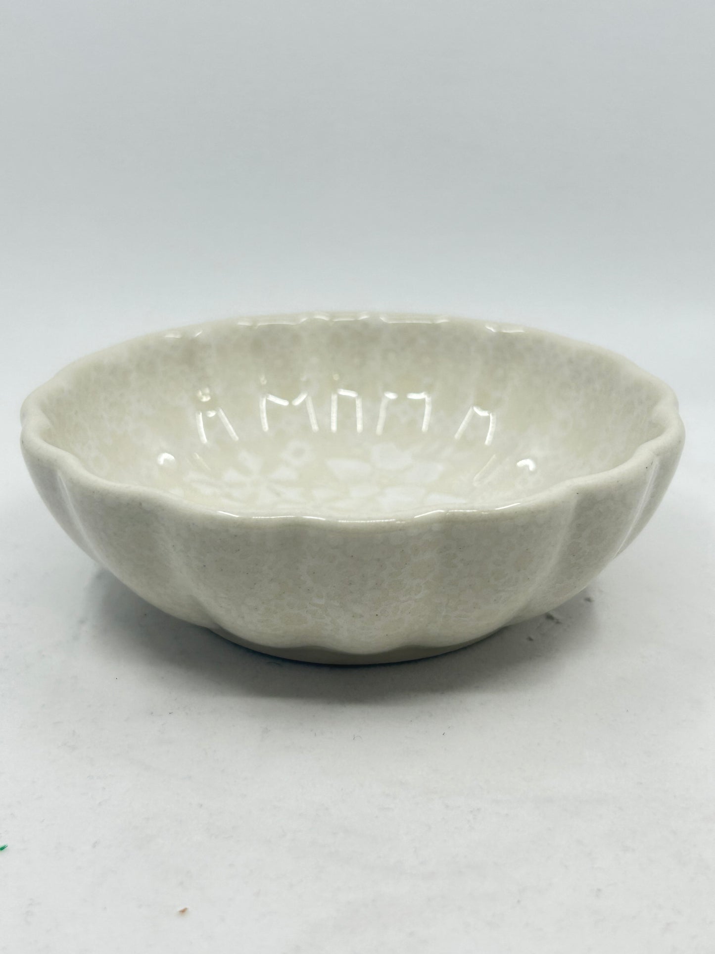 Scalloped Dish - SB02