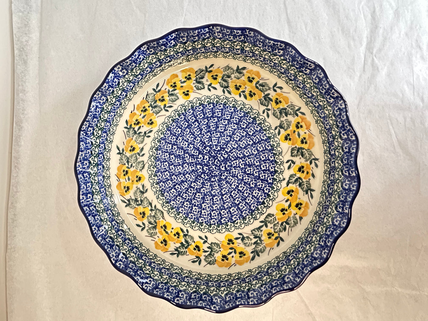 636 ~ Pie Plate ~ Fluted ~ 10" ~ 3299X - T4*