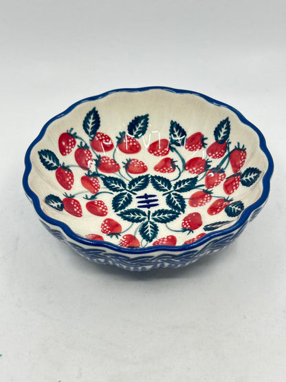 Scalloped Dish - AS70