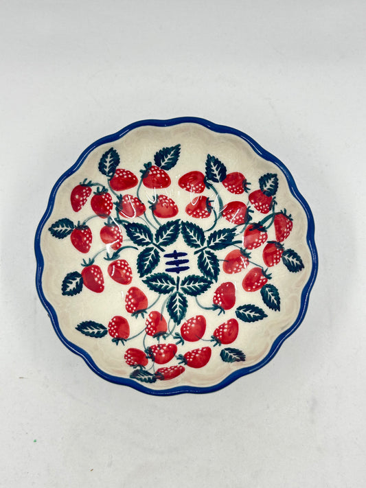 Scalloped Dish - AS70