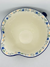 Load image into Gallery viewer, Second Quality Batter Bowl - E035