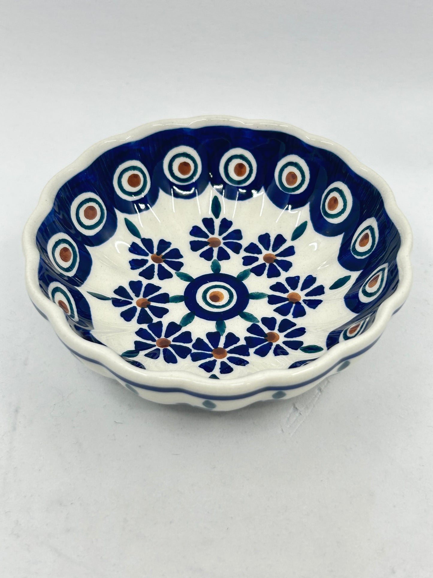 Scalloped Dish - 54KK