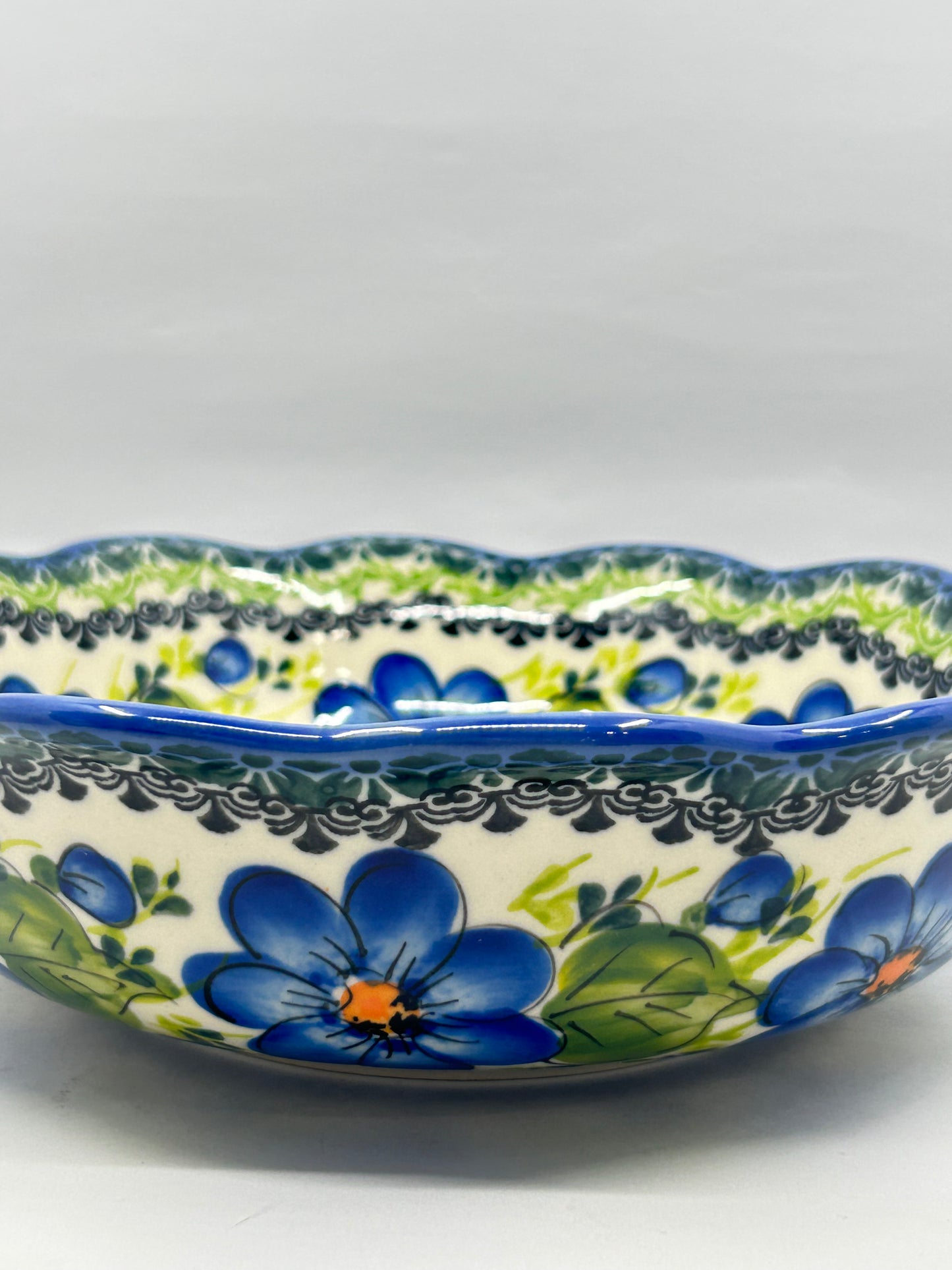 Scalloped Serving Bowl - A567 - A1