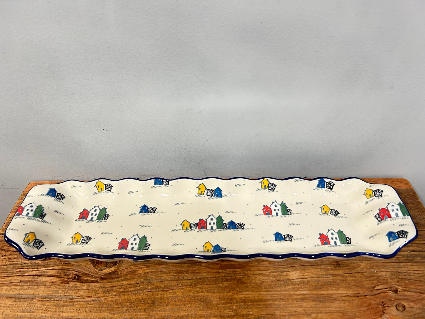 Tray ~ Scalloped Oval ~ 5.5" x 20.25" ~ U5180 - U3!