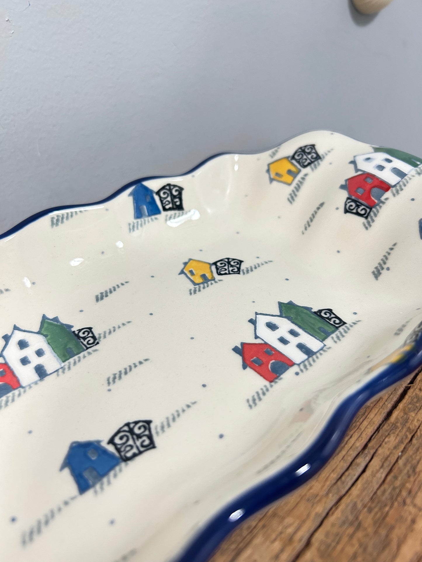 Tray ~ Scalloped Oval ~ 5.5" x 20.25" ~ U5180 - U3!