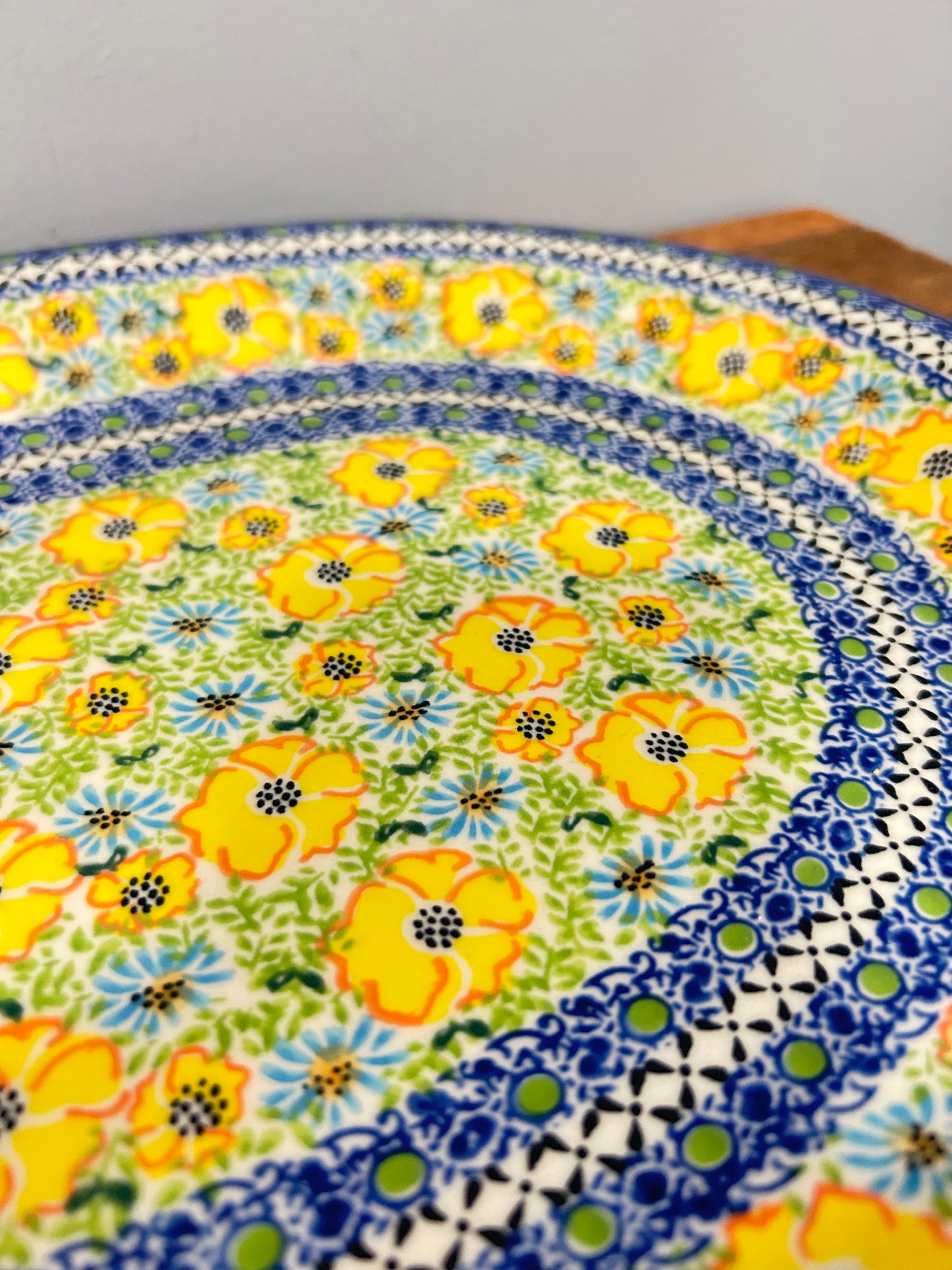 P15 Round Platter - U-E2