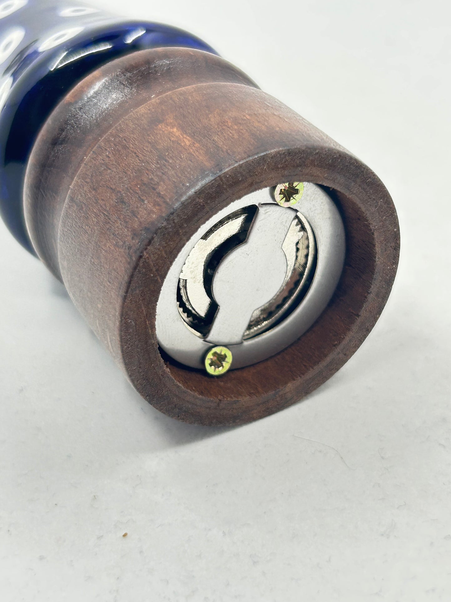 Dark Wood Spice Grinder - 070A