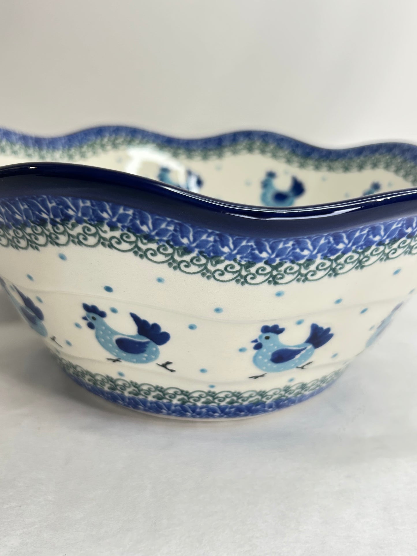 Bowl ~ Wavy Edge ~ Medium ~ 10 inch - 3329X - T4*