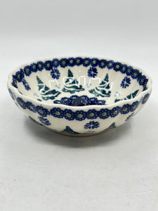 Scalloped Dish - 0U22