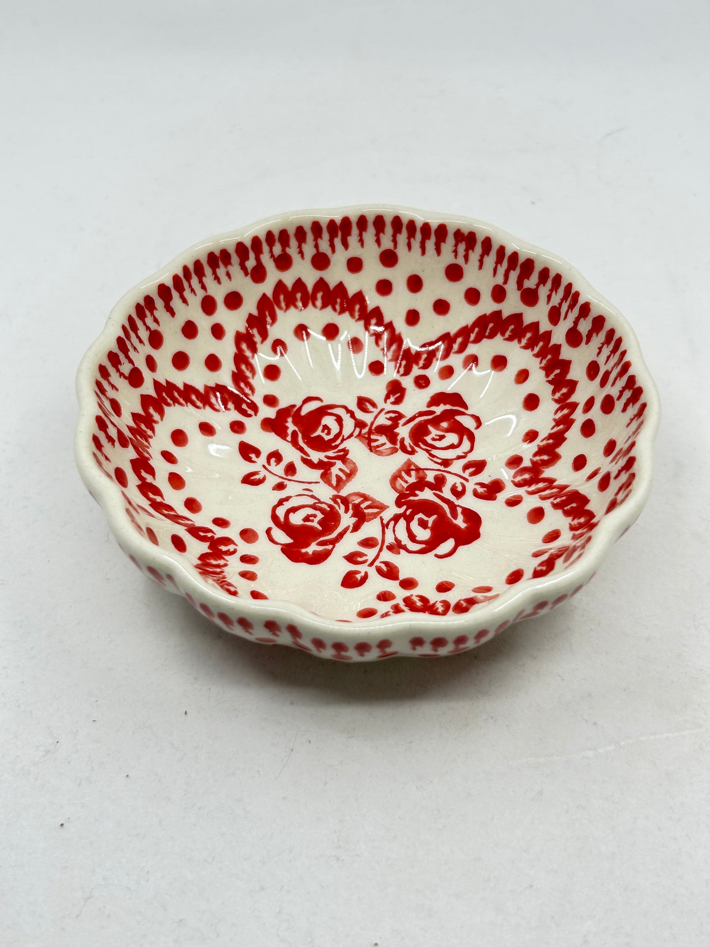Scalloped Dish - GZ29