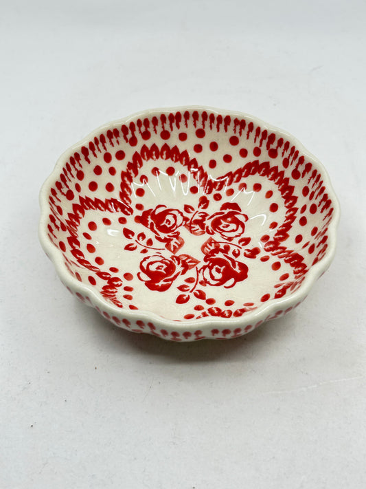 Scalloped Dish - GZ29