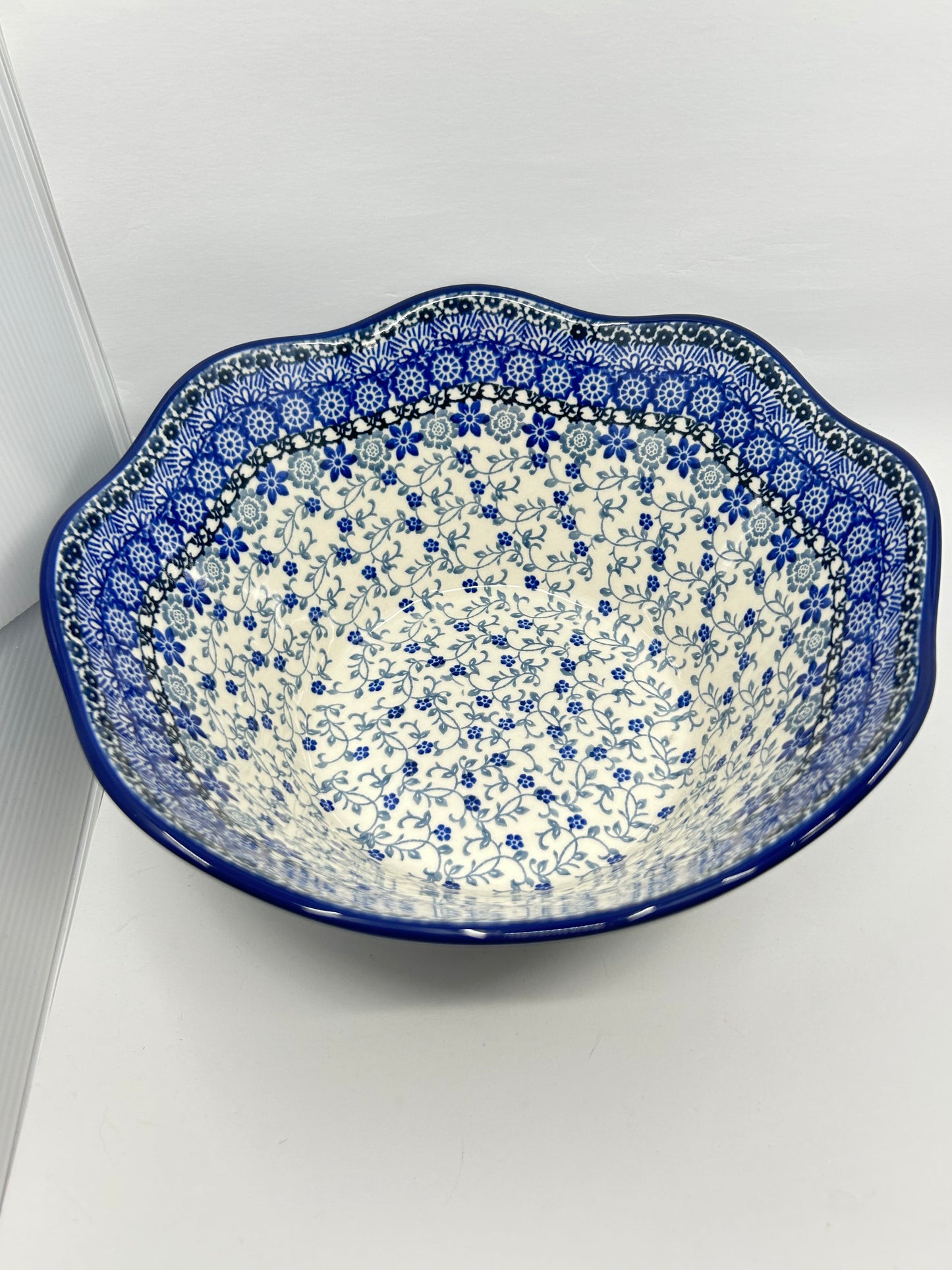 Bowl ~ Wavy Edge ~ Medium ~ 10 inch - 3427X - T4*