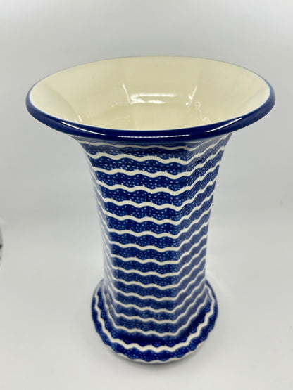 Vase ~ 9.5 inch ~ 2957X - T4!
