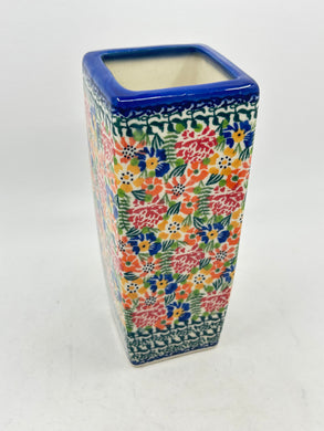 W07 Square Vase A-E4