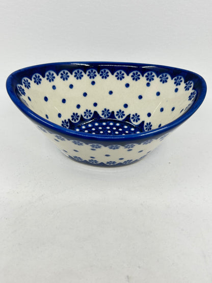 Modern Curved Bowl - U1035*