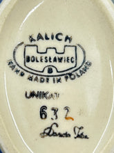 Load image into Gallery viewer, Modern Curved Bowl - A632 - A2*