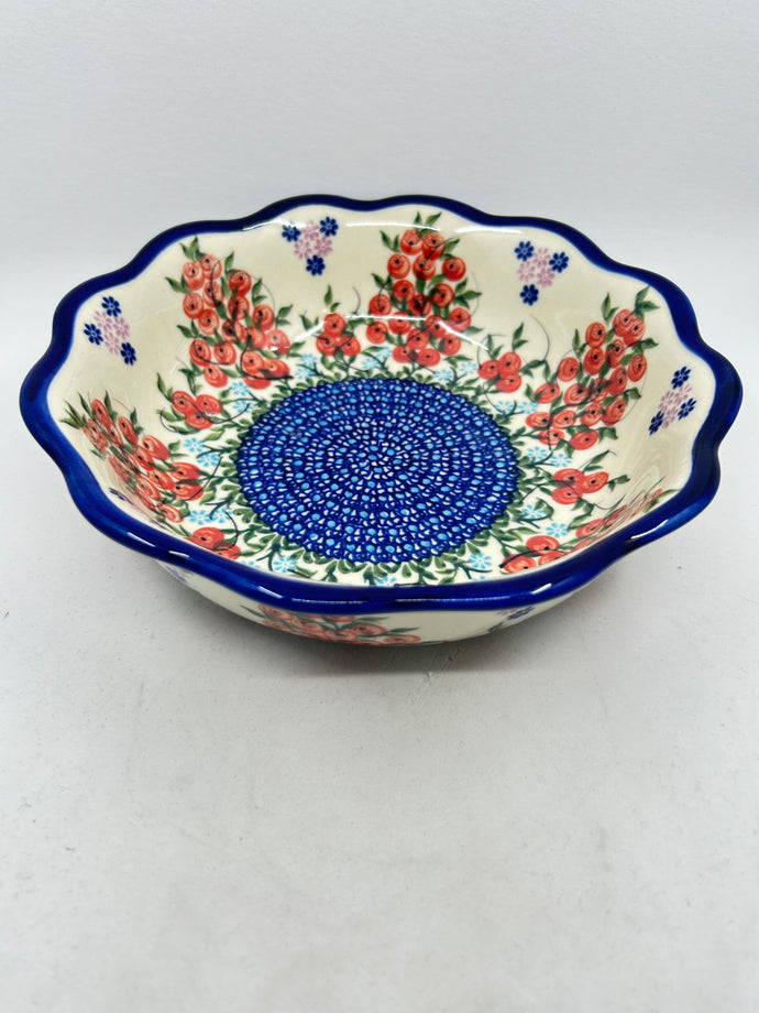 Scalloped Serving Bowl - U282*