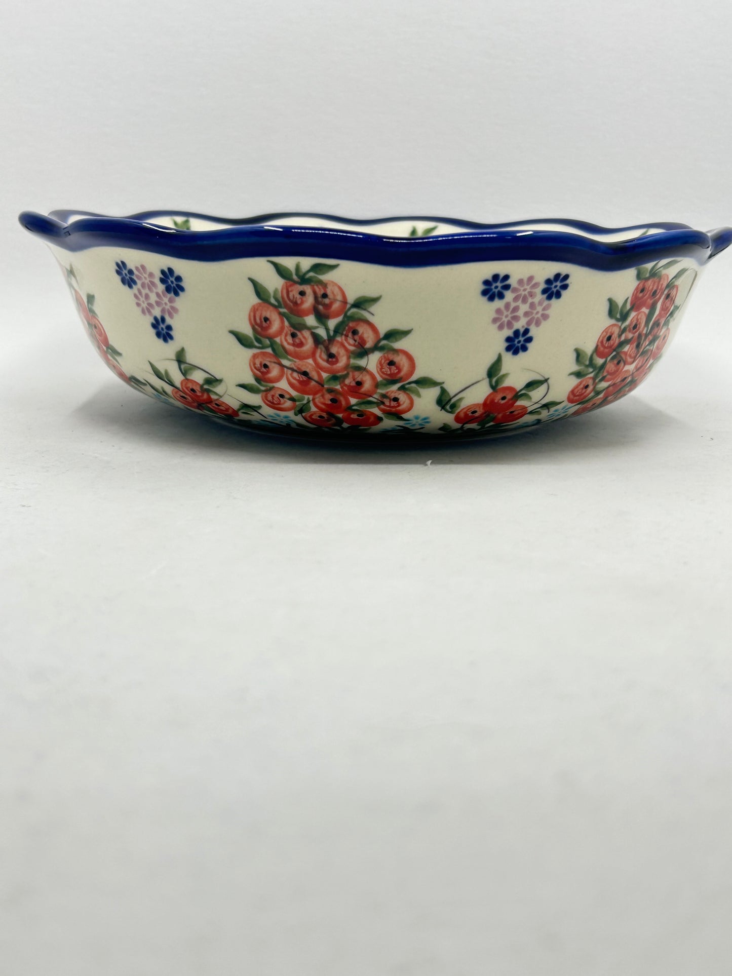 Scalloped Serving Bowl - U282*