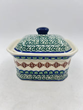 Load image into Gallery viewer, Covered Container ~ 3.25H x 3.5W x 4.5L ~ 20A - T1!