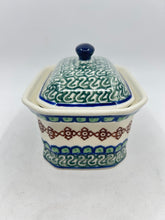 Load image into Gallery viewer, Covered Container ~ 3.25H x 3.5W x 4.5L ~ 20A - T1!