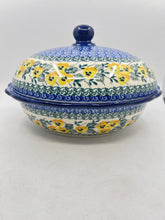 Load image into Gallery viewer, Baker ~ Wavy Edge Oval with Lid ~ 9.5 inch ~ 3299X ~ T4!