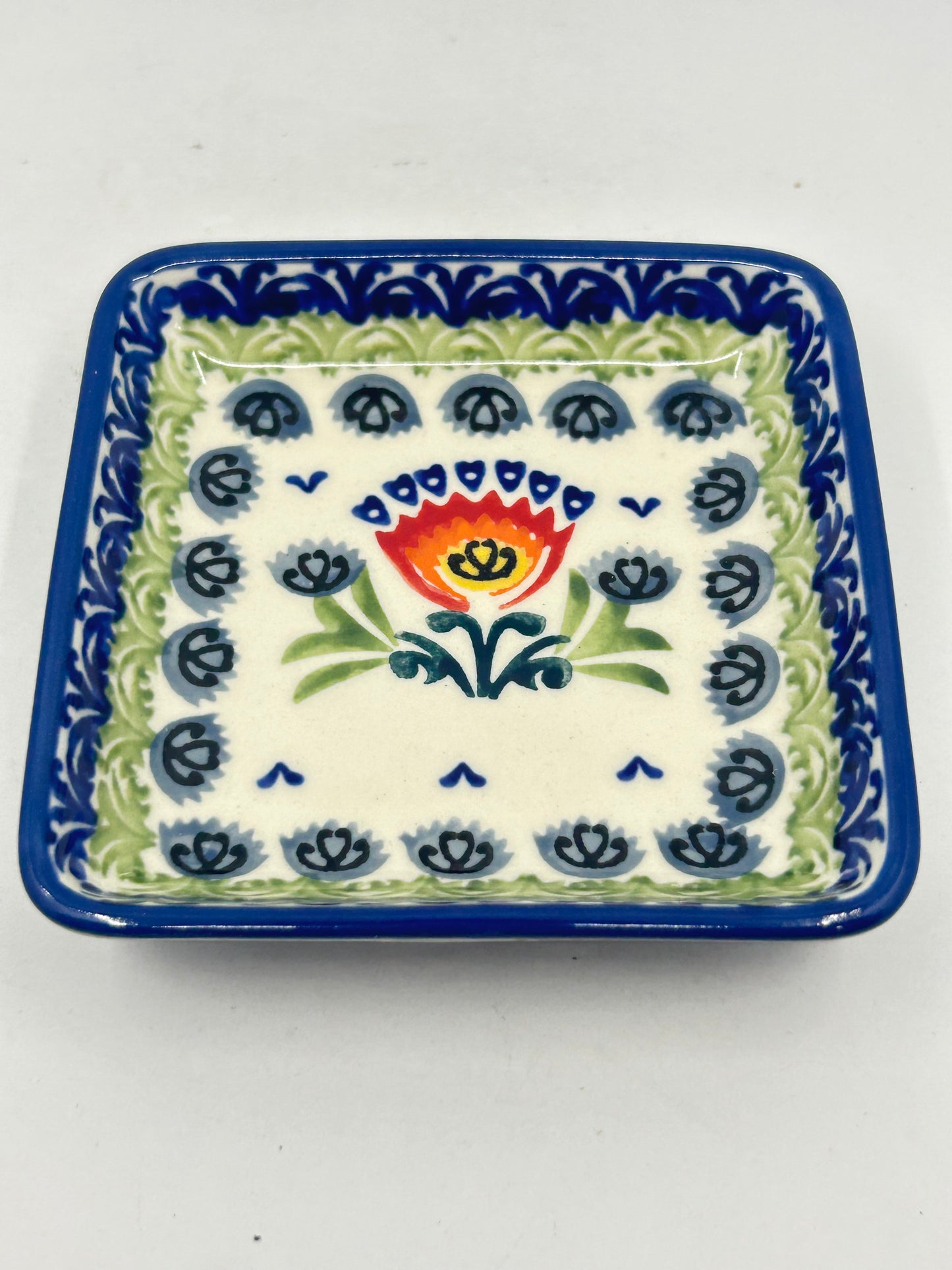 Square Bowl for Starters - P314