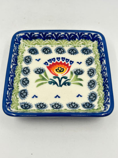 Square Bowl for Starters - P314