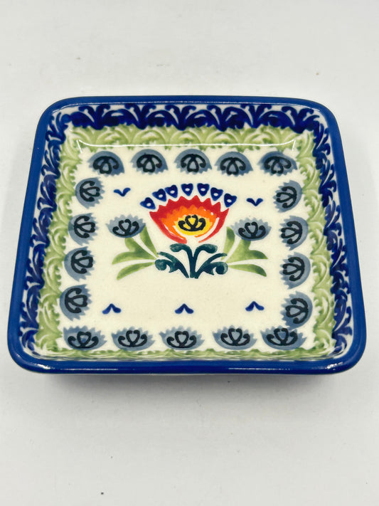 Square Bowl for Starters - P314