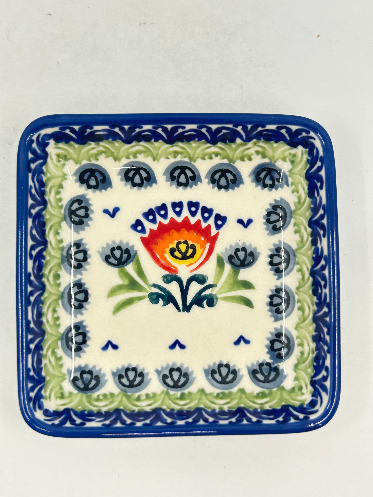 Square Bowl for Starters - P314