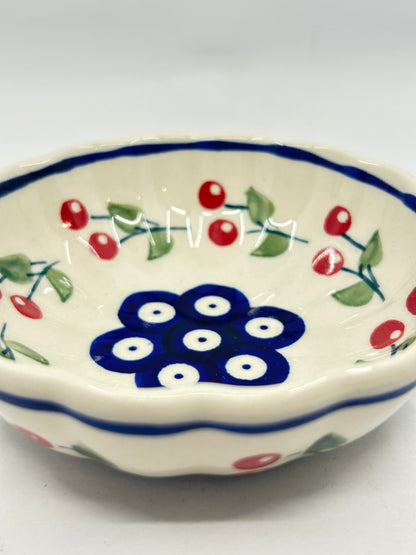 Scalloped Dish - 70WI