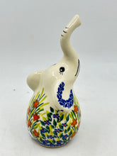 Load image into Gallery viewer, Elephant Ring Holder - UXX1*