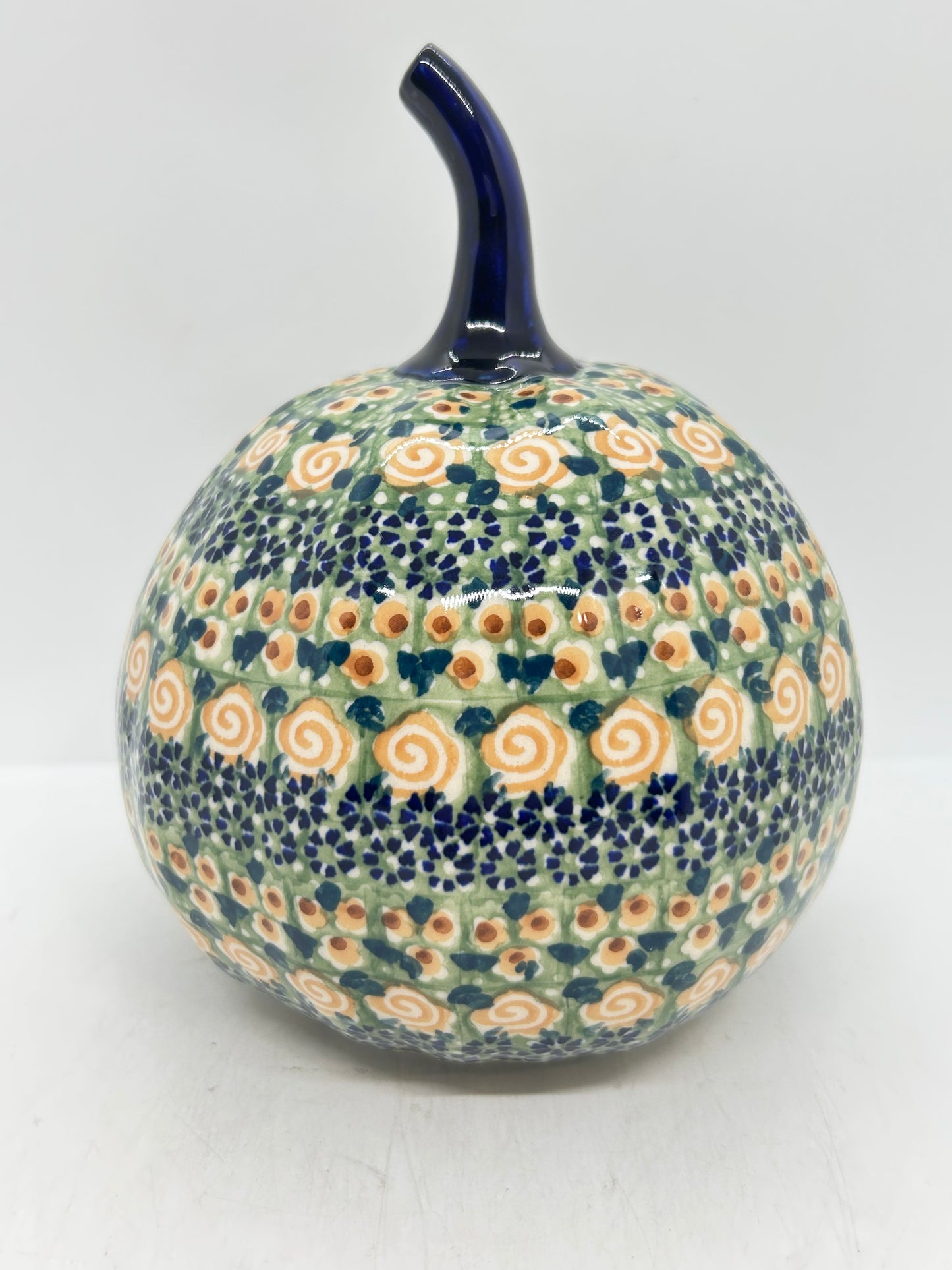 Medium Pumpkin - 00LM