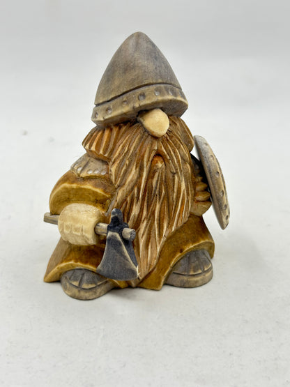 Short Nochale with Small Axe - 070