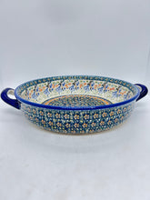 Load image into Gallery viewer, 9.5&quot; Round Baker with handle ~ JZ32