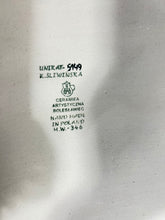 Load image into Gallery viewer, Medium Cutting Board/Baker  ~ U5149 ~ U4!