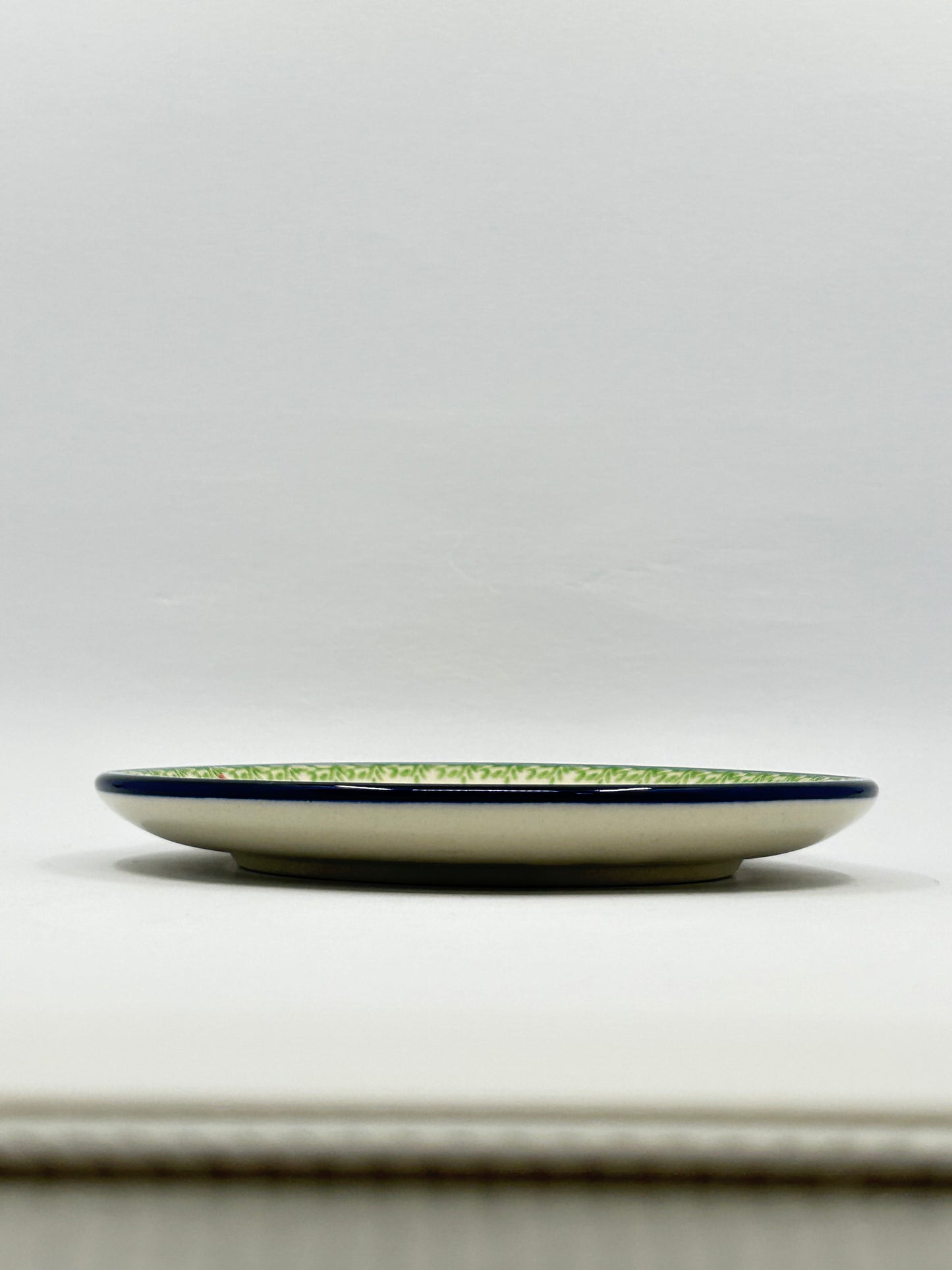 261 ~ Plate ~ Bread & Butter ~ 6.25" ~ U5166 ~ U3!