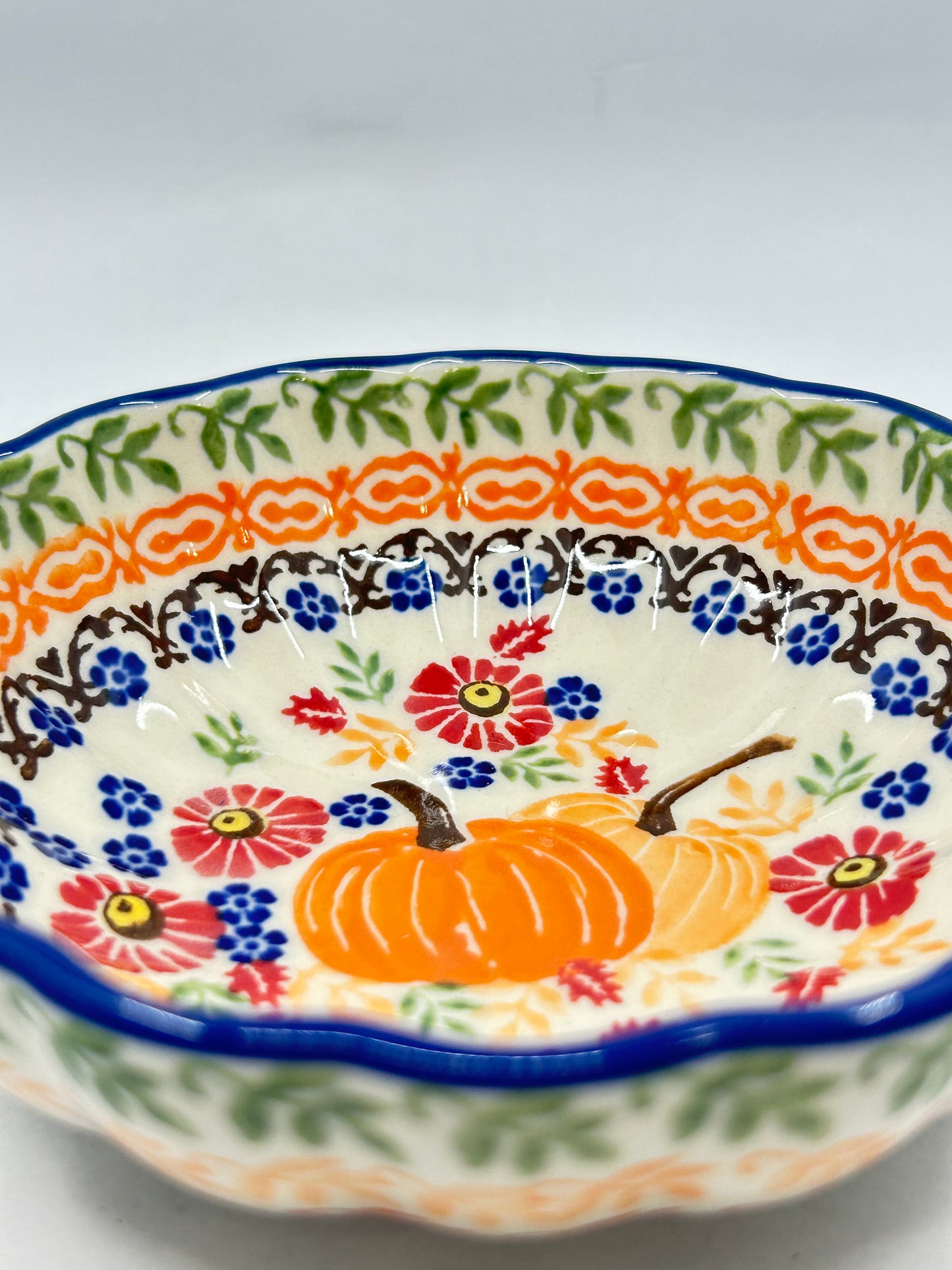 Scalloped Dish - PS30