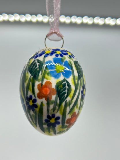 Green Leaves Hanging Egg - U1