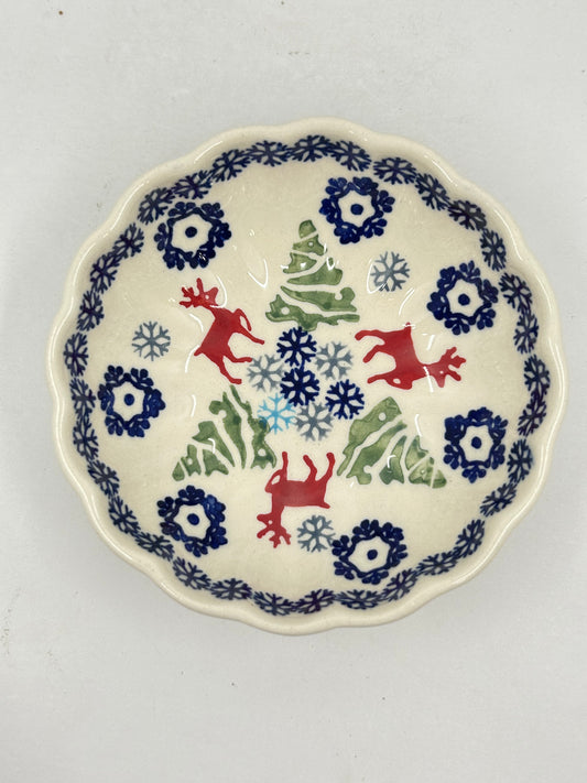 Scalloped Dish - BL07