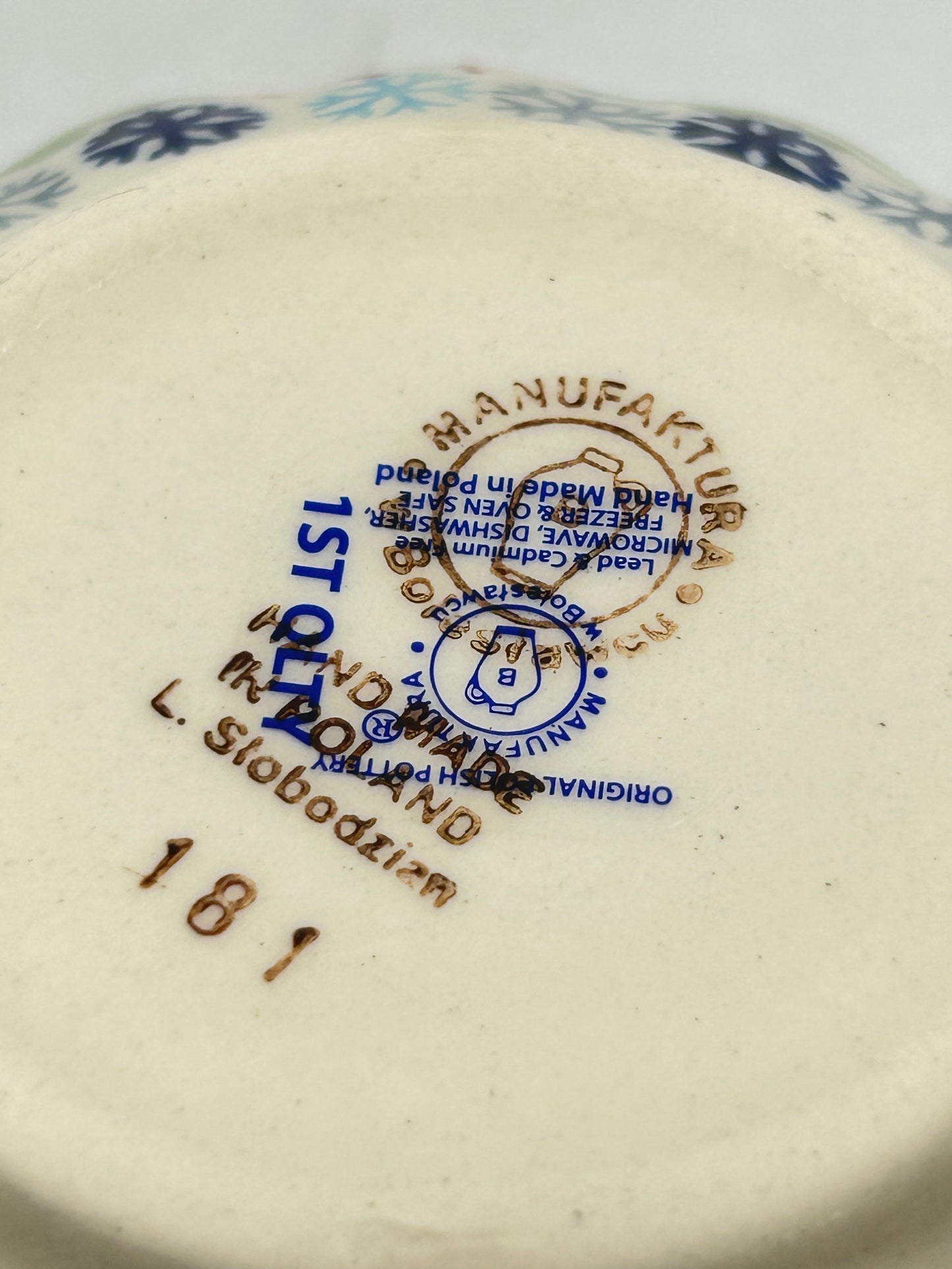 Scalloped Dish - BL07