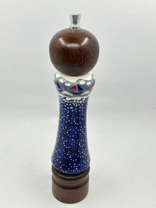 Dark Wood Spice Grinder - DPMA
