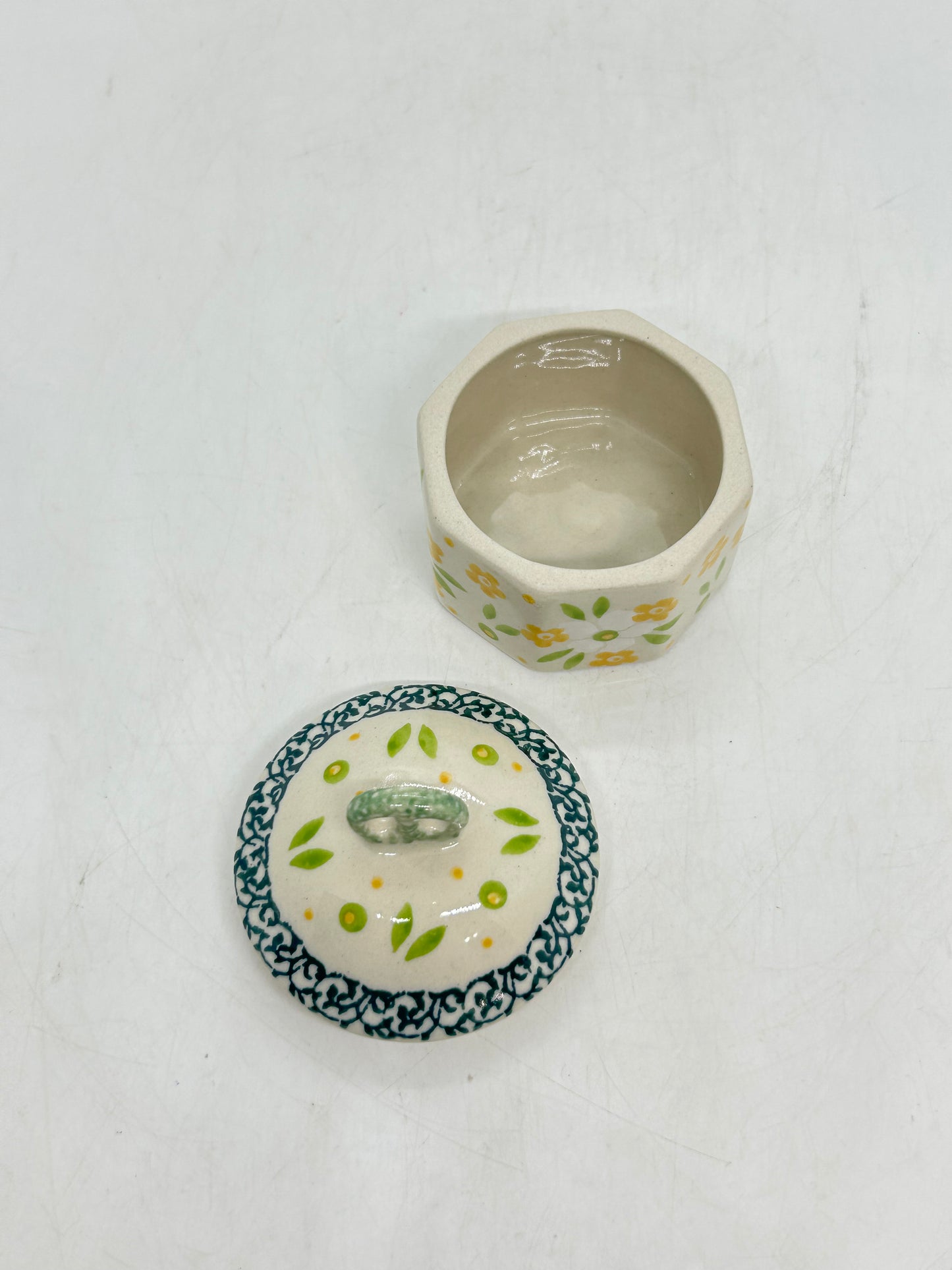 Mini Pretzel Box ~ Small - 2358 - T3!