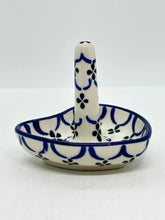 Load image into Gallery viewer, Ring Holder ~ 0027X ~ T3!