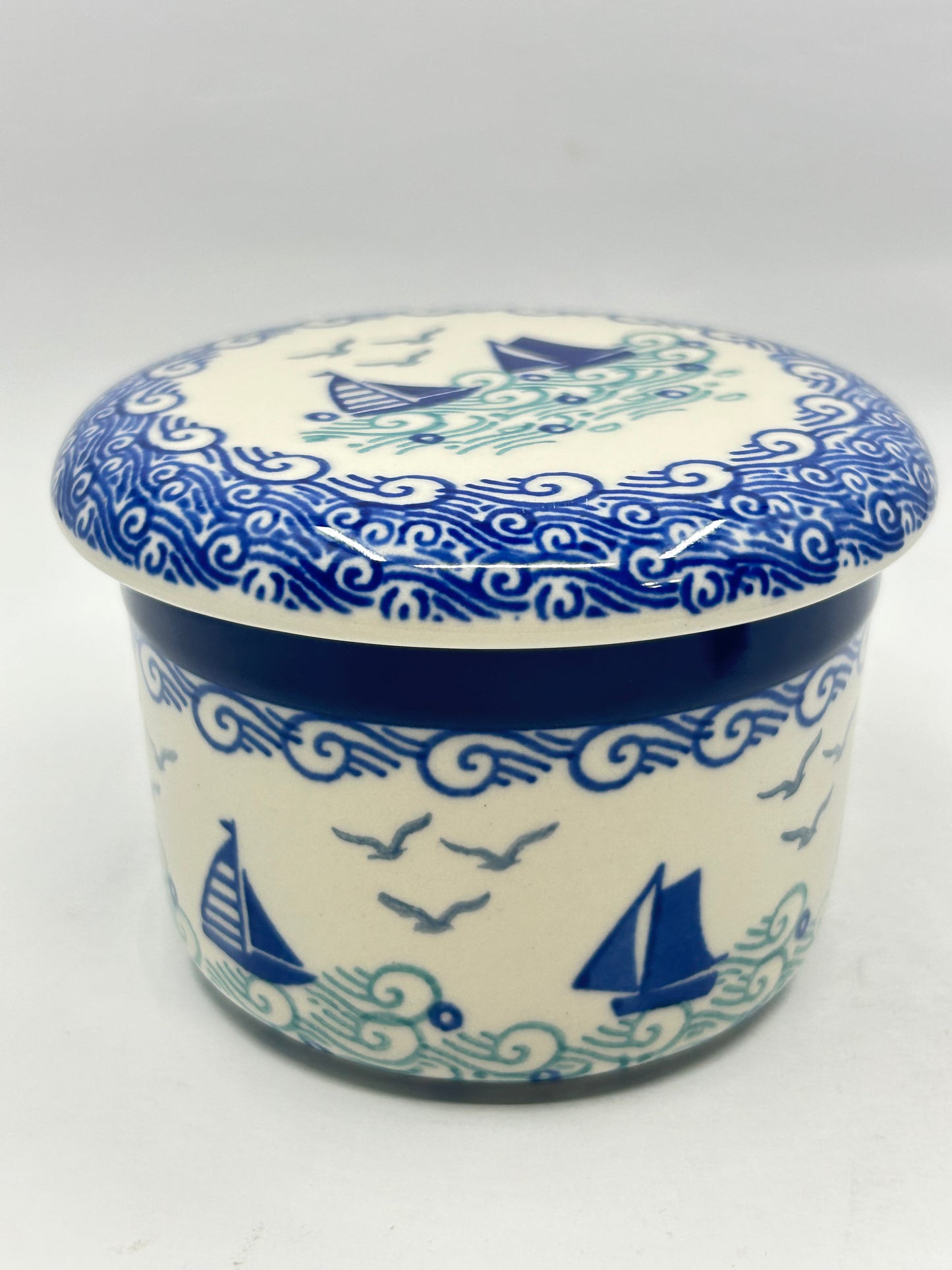 European Butter Keeper ~ 3.75W x 3H ~ 2988X - T4*