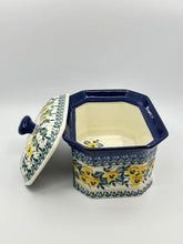Load image into Gallery viewer, Covered Container ~ 4&quot;H x 4&quot;W x 6&quot;L ~ 3299X ~ T4!