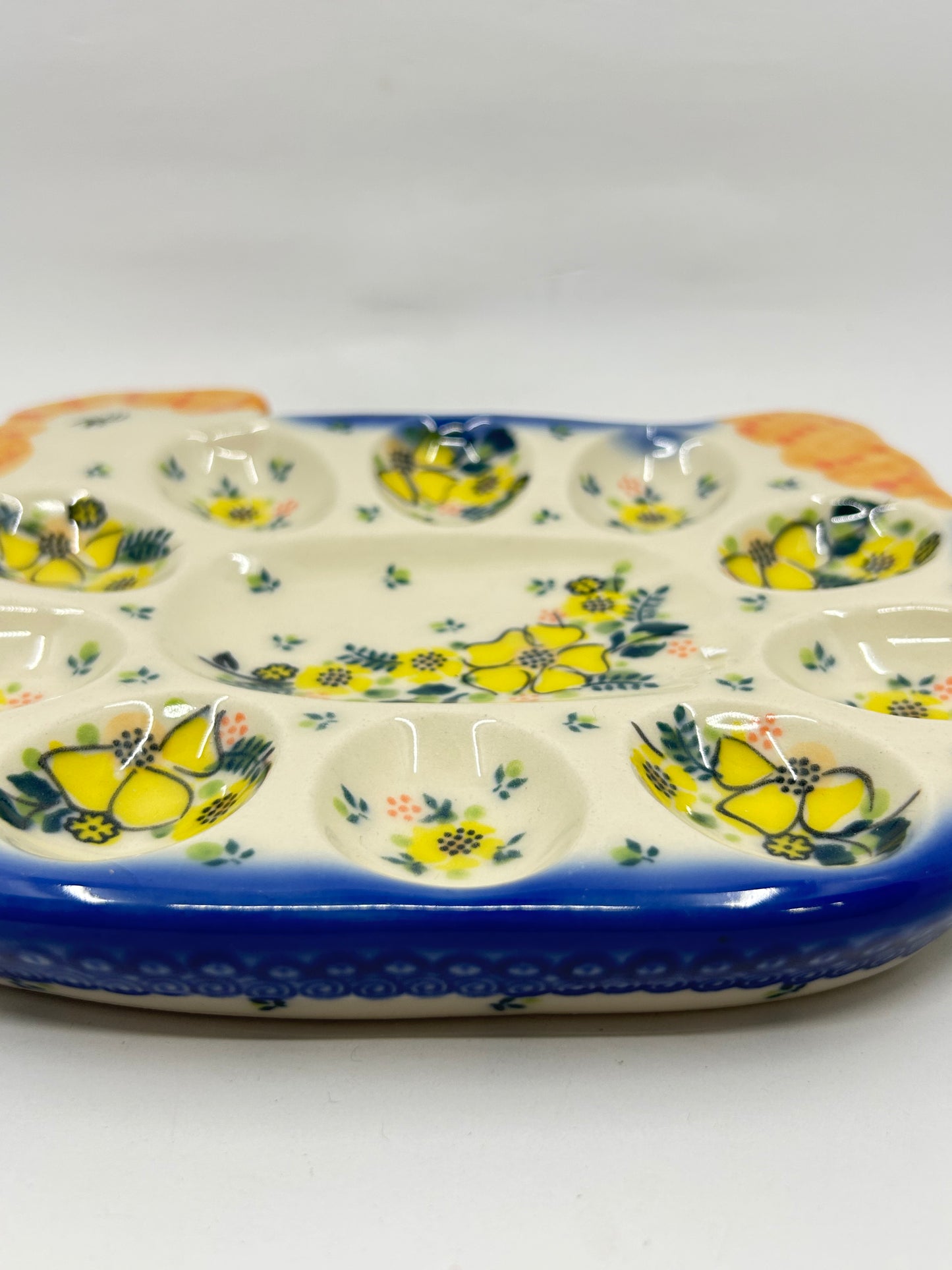 Pottery Misfit Egg Dish - U-WP3