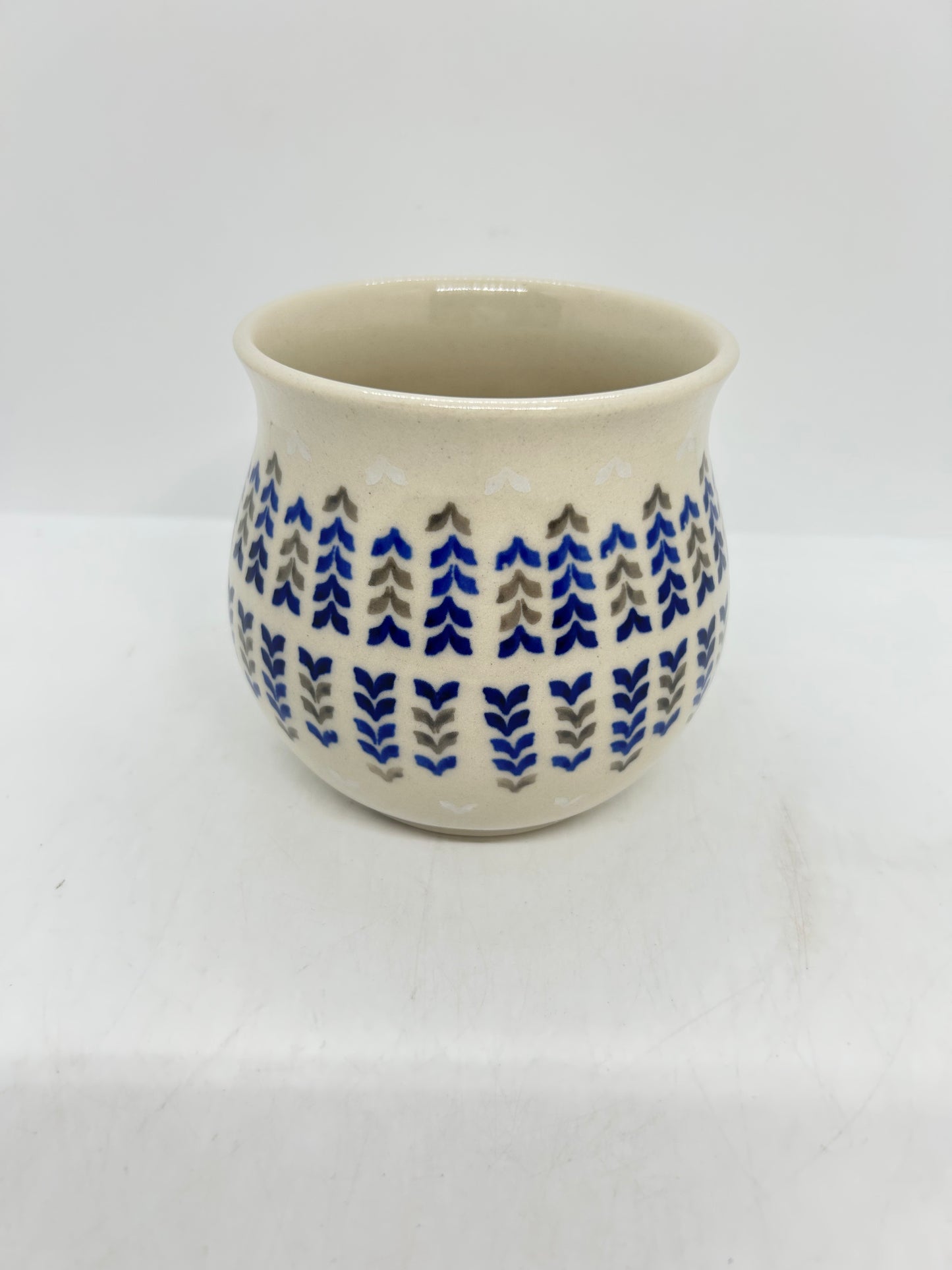 Pottery Misfit - Lady Blue 16 oz Bubble Mug - 002 - U3