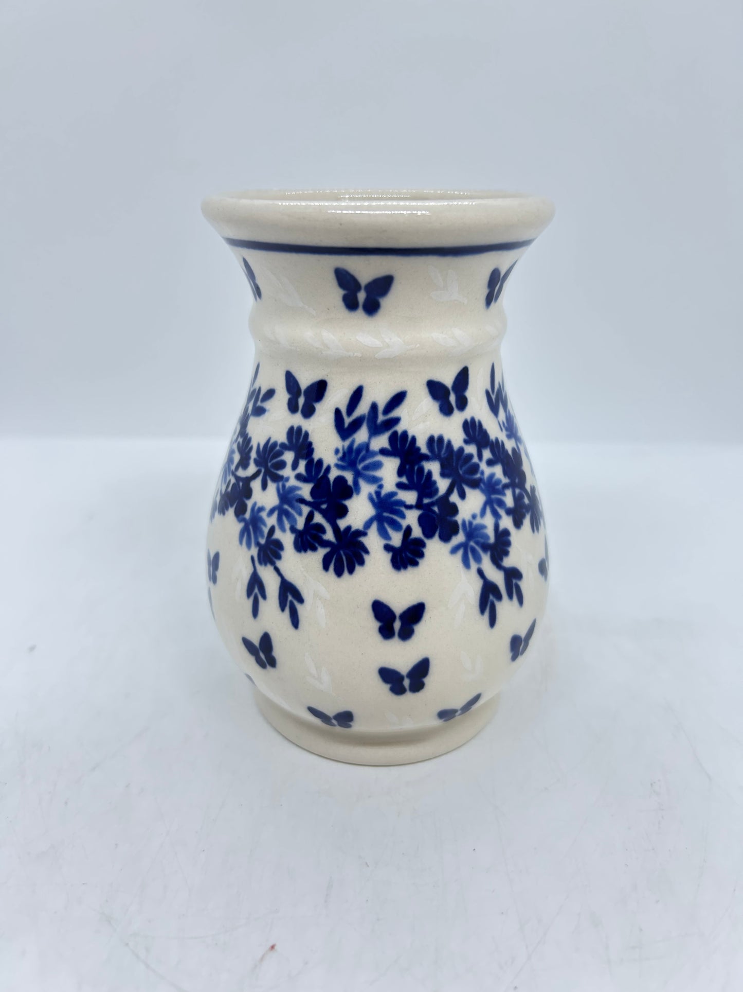 Ribbed Vase - 008 - U3