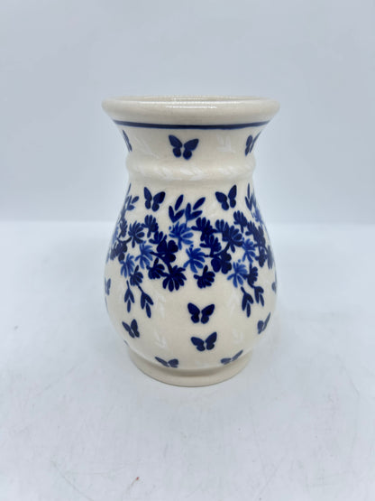 Ribbed Vase - 008 - U3