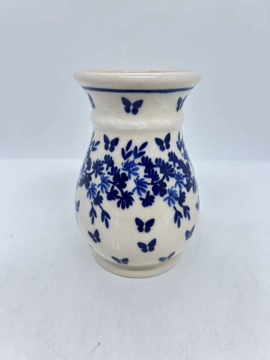 Ribbed Vase - 008 - U3
